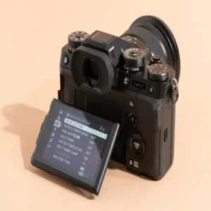 FIRST TRY MIRRORLESS CAMERA